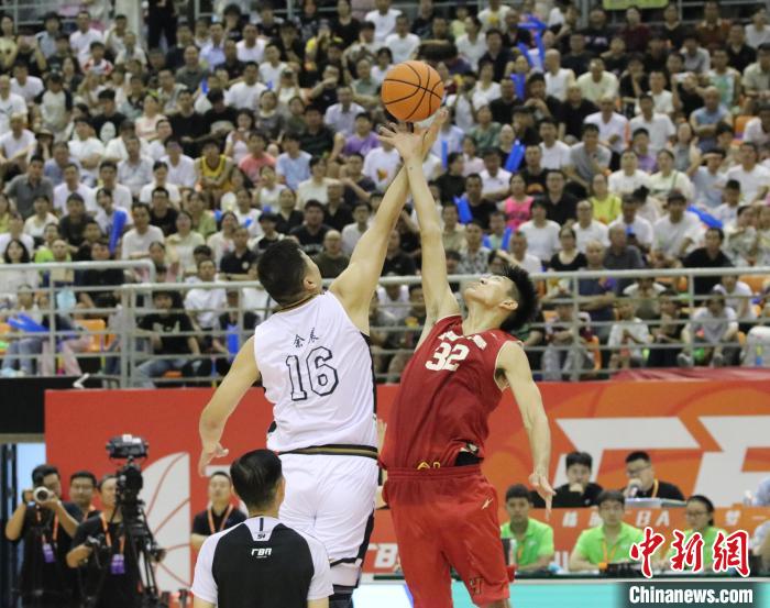 株洲城精彩对决：厂BA明星队以88：76力克华侨大