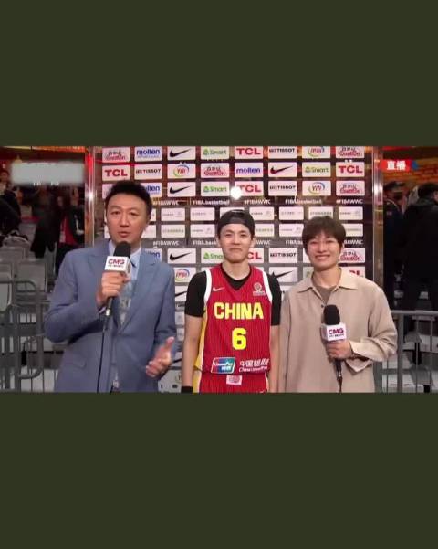 中国女篮锁定2026世界杯资格 王思雨关键一击助球