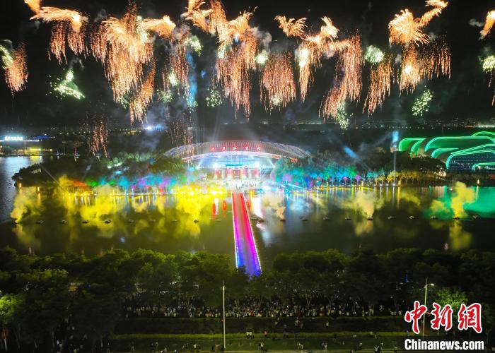 宁夏十六届运动会开幕 冬季项目首次亮相 首设资