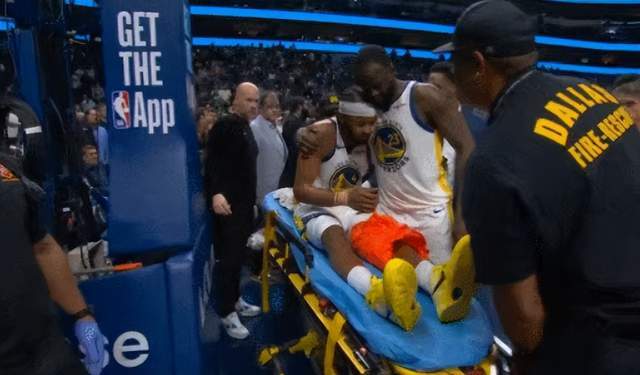 勇士新星穆迪扣篮时意外摔伤 左膝严重变形引担