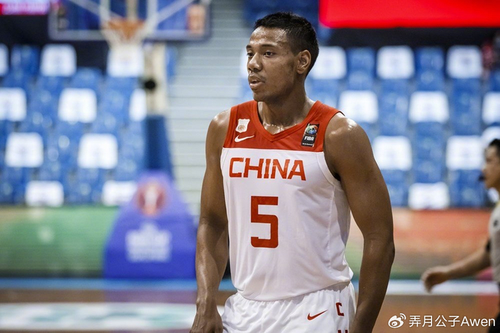 祝铭震状态低迷引球迷质疑 拉胯表现或成同曦失