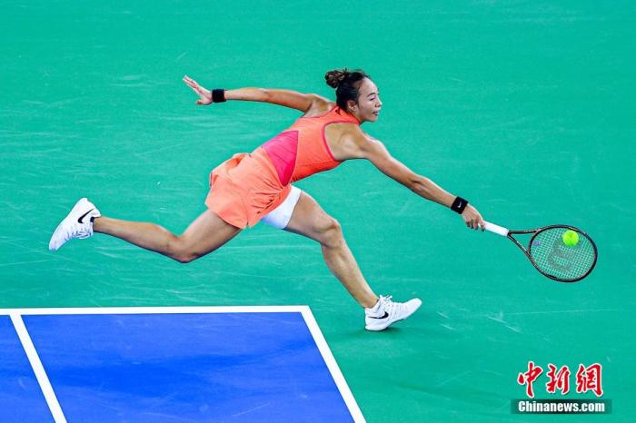 郑钦文在东京站夺冠，收获本赛季第三冠与职业