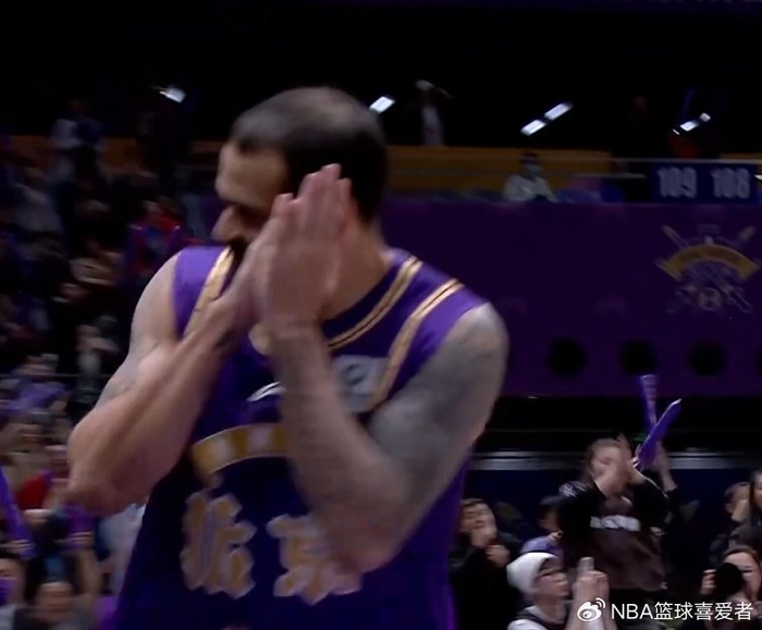 深圳男篮绝杀北控锁定季后赛席位