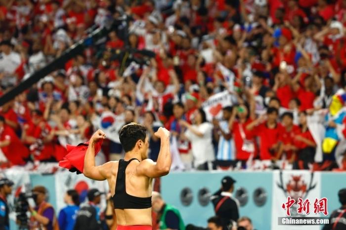 黄喜灿绝杀助韩国队奇迹出线